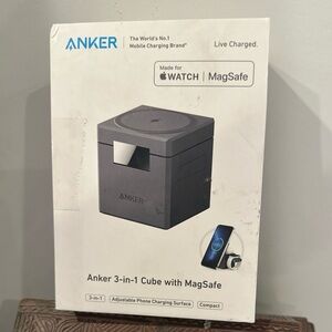 Anker 3-In-1 Cube MagSafe Wireless Charger For Apple - Black